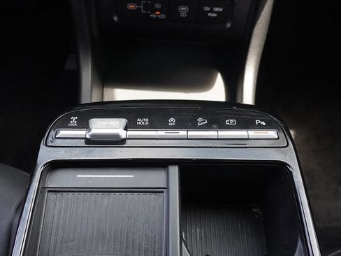 Used 2025 Hyundai Tucson Limited AWD/4WD image 60