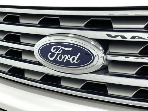 Used 2018 Ford Expedition Max Limited w/ Equipment Group 301A AWD/4WD image 39
