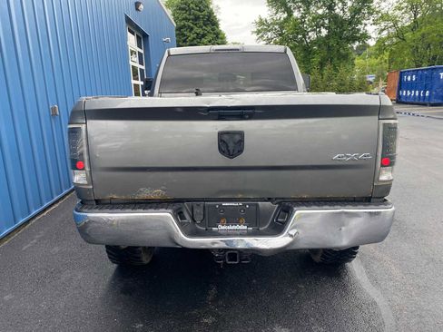 Used 2012 RAM 2500 ST w/ Chrome Appearance Group AWD/4WD image 14