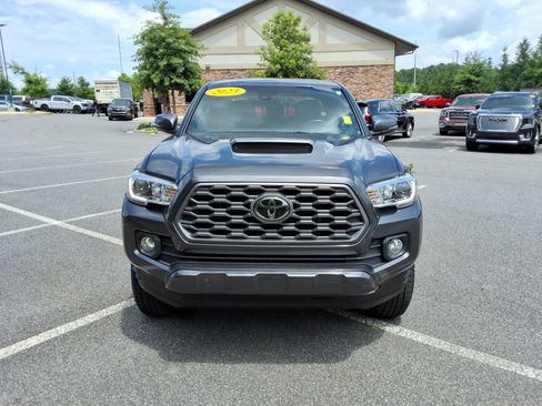 Used 2023 Toyota Tacoma TRD Sport w/ Technology Package AWD/4WD image 2