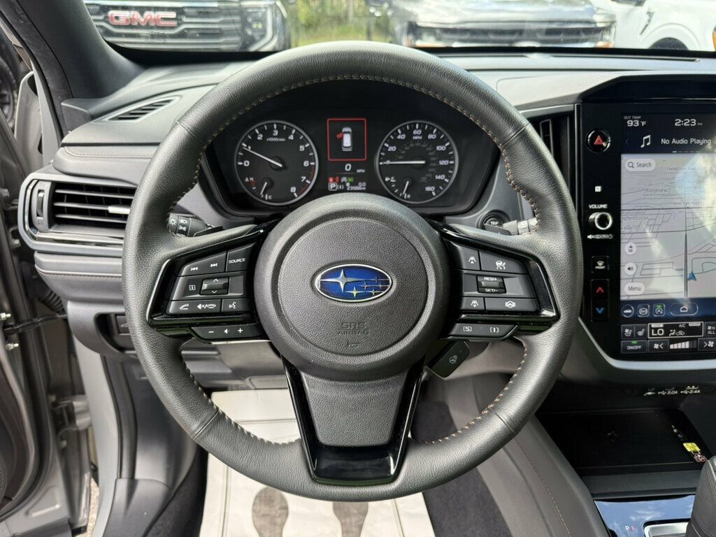 Used 2025 Subaru Forester Touring AWD/4WD image 5