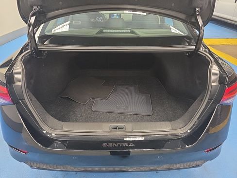 Used 2025 Nissan Sentra SV w/ All-Weather Package FWD image 10
