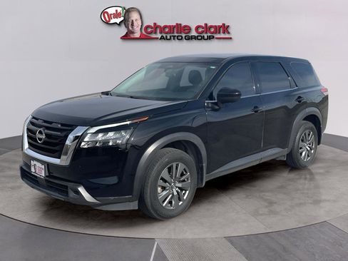 Used 2025 Nissan Pathfinder S FWD image 1