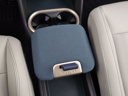 Certified 2025 MINI Cooper Countryman S image 19