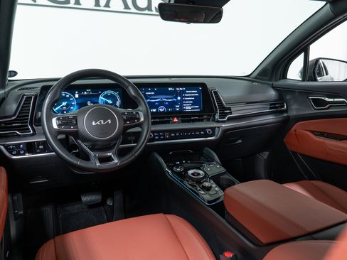 Used 2025 Kia Sportage SX Prestige image 16
