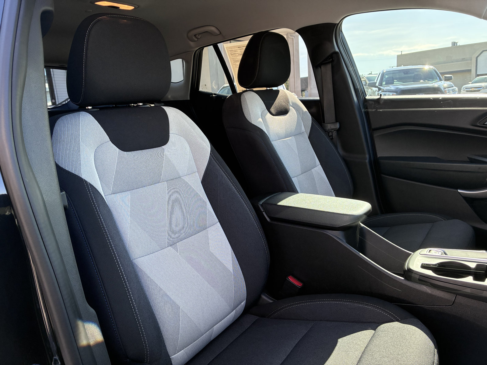 Used 2026 Chevrolet Trax LS FWD image 12