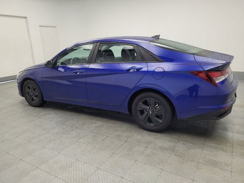 Used 2023 Hyundai Elantra SEL image 3