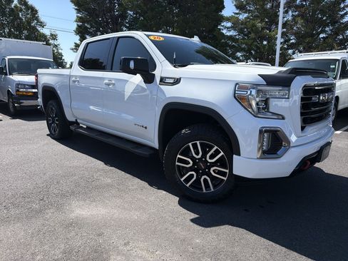 Used 2020 GMC Sierra 1500 AT4 w/ AT4 Premium Package AWD/4WD image 2