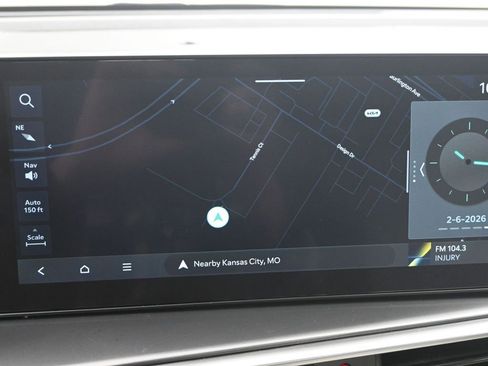 Certified 2025 Kia Sorento EX w/ Panoramic Sunroof Package FWD image 17