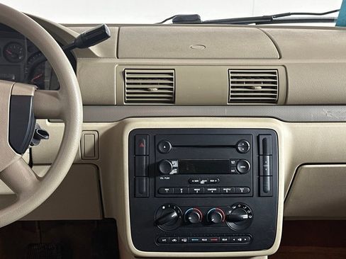 Used 2005 Ford Freestar SES image 26