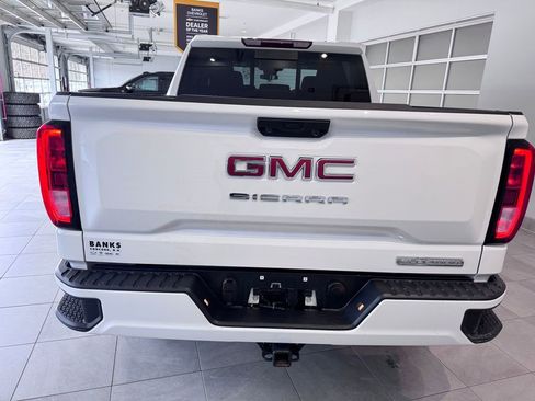 Certified 2025 GMC Sierra 1500 Elevation w/ Preferred Package AWD/4WD image 7