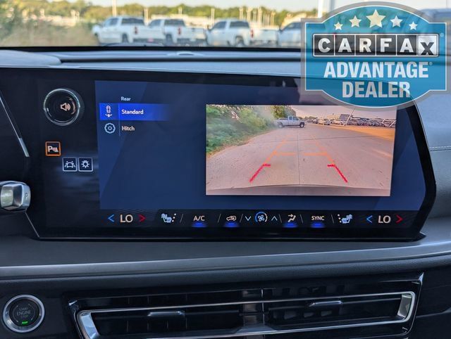 Used 2026 Chevrolet Traverse LT FWD image 11