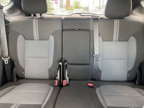 Used 2025 Chevrolet Blazer LT FWD image 39