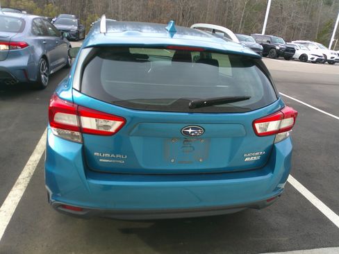 Used 2017 Subaru Impreza 2.0i Premium image 8