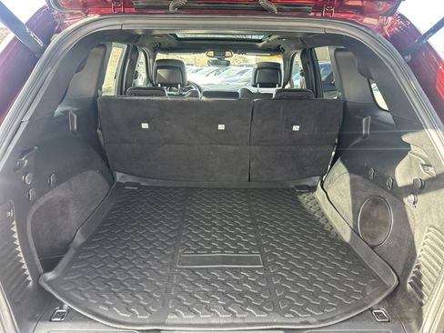 Used 2020 Jeep Grand Cherokee Limited w/ Luxury Group II image 22