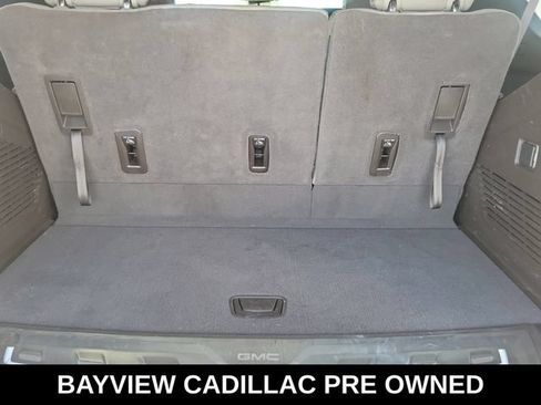Used 2023 GMC Yukon SLT AWD/4WD image 12