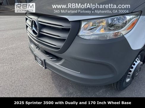 New 2025 Mercedes-Benz Sprinter 3500 image 9