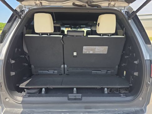 Used 2024 Toyota Sequoia Capstone AWD/4WD image 31