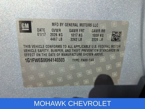 Used 2017 Chevrolet Bolt LT FWD image 33