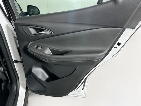 Used 2025 Buick Encore GX Preferred FWD image 28