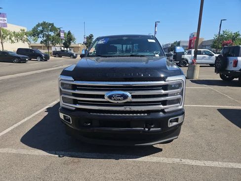 Used 2025 Ford F250 Platinum w/ Platinum Plus Package AWD/4WD image 2