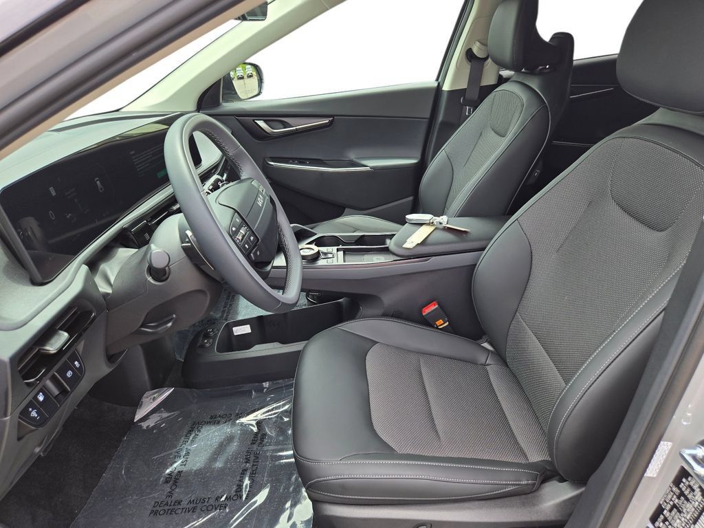 New 2026 Kia EV6 Light RWD image 18