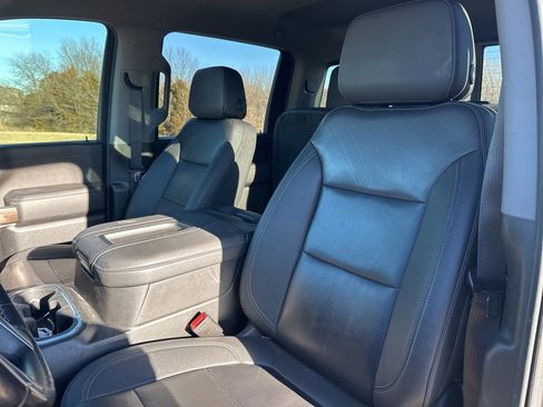 Used 2022 Chevrolet Silverado 2500 LT w/ Convenience Package image 5