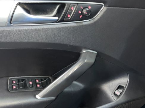 Used 2019 Volkswagen Passat 2.0T Wolfsburg FWD image 36