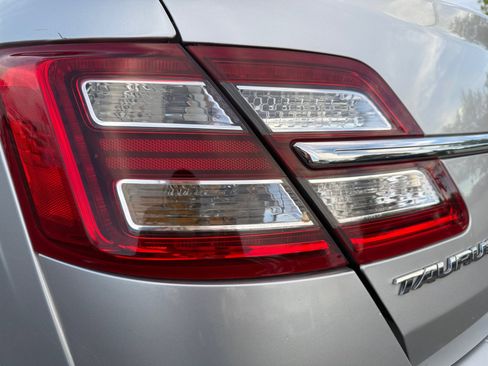 Used 2014 Ford Taurus SEL w/ Equipment Group 201A image 19