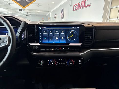 Certified 2023 Chevrolet Silverado 1500 LT AWD/4WD image 19