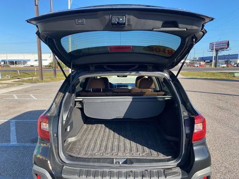 Used 2018 Subaru Outback 2.5i Touring image 13