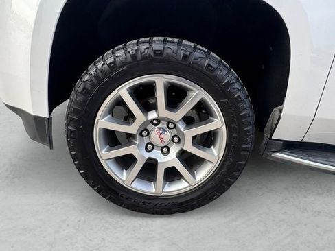 Used 2018 GMC Yukon SLT image 23