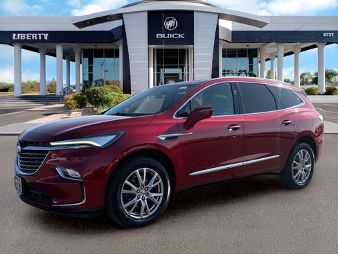 Used 2023 Buick Enclave Essence w/ Experience Buick Package FWD image 5