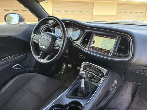 Used 2018 Dodge Challenger R/T Scat Pack RWD image 17