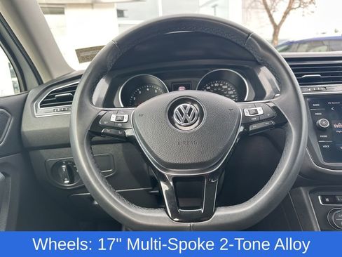Used 2020 Volkswagen Tiguan SE w/ Panoramic Sunroof Package image 19