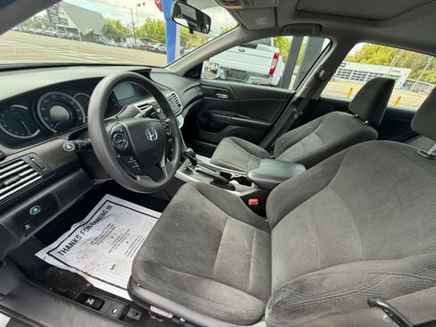Used 2015 Honda Accord EX image 19