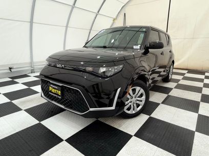 Used 2023 Kia Soul LX