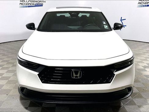 Used 2024 Honda Accord Sport image 2
