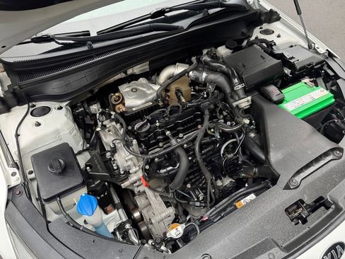 Used 2017 Kia Optima SX w/ Launch Edition Package image 31