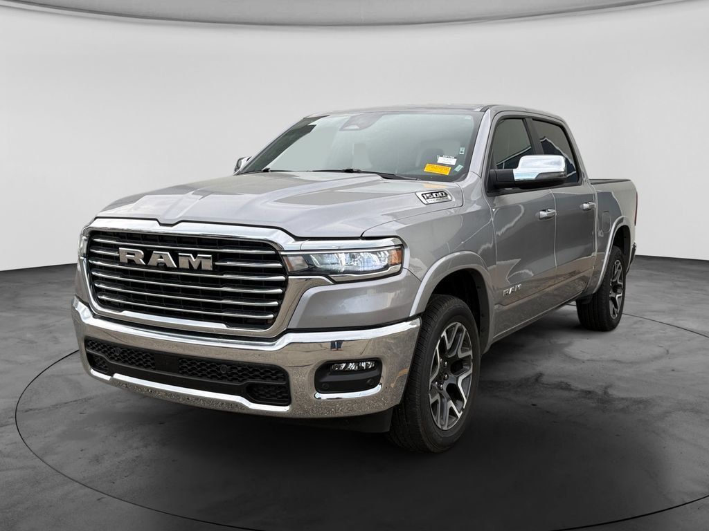 Used 2026 RAM 1500 Laramie AWD/4WD image 4