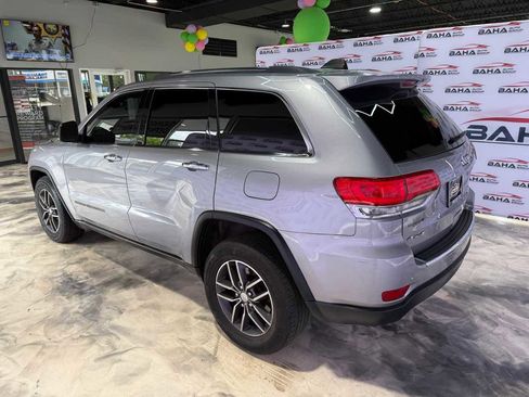Used 2017 Jeep Grand Cherokee Limited w/ Luxury Group II AWD/4WD image 8