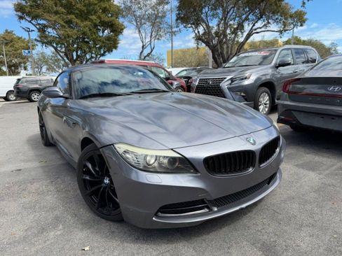 Used 2011 BMW Z4 sDrive35i image 4