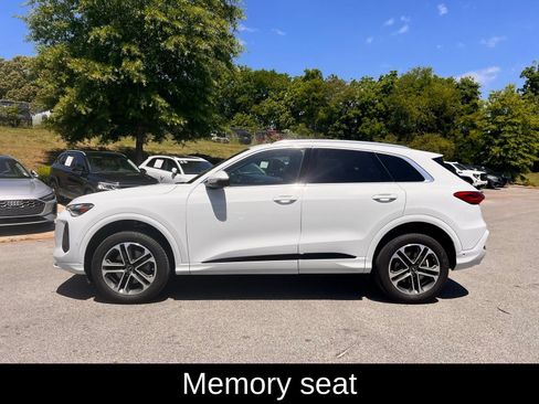 Used 2025 Audi Q5 Premium w/ Convenience Package AWD/4WD image 9