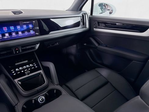 New 2026 Porsche Cayenne AWD/4WD image 26