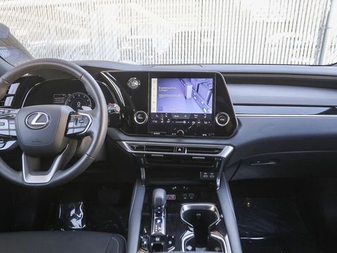 Used 2024 Lexus RX 350 FWD w/ Technology Package image 9