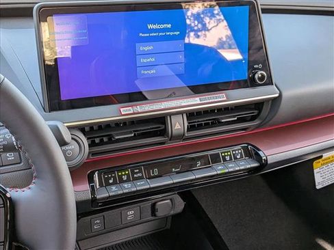 New 2026 Toyota Prius Plug-In Hybrid FWD image 11