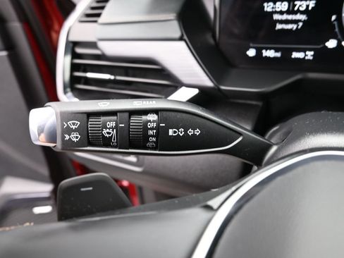 Used 2024 GMC Acadia AT4 w/ Luxury Package image 17