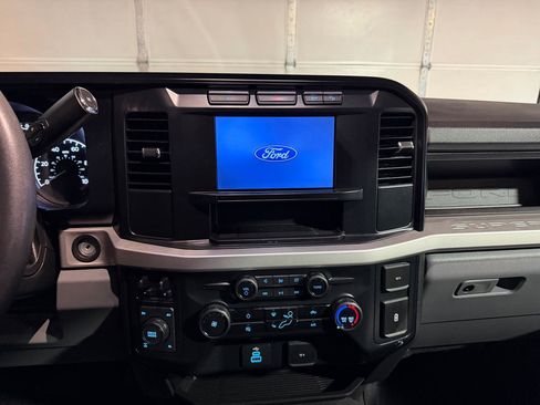 Used 2024 Ford F250 XL w/ STX Appearance Package AWD/4WD image 13