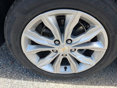 Used 2024 Chevrolet Malibu LT FWD image 11
