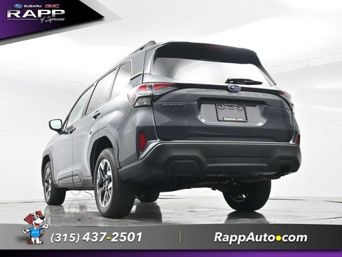 Used 2025 Subaru Forester Premium AWD/4WD image 45